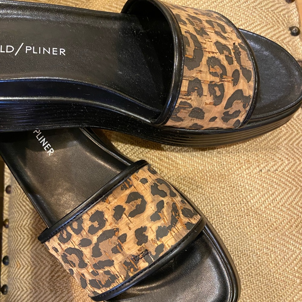 Donald Pliner cork leopard sandals